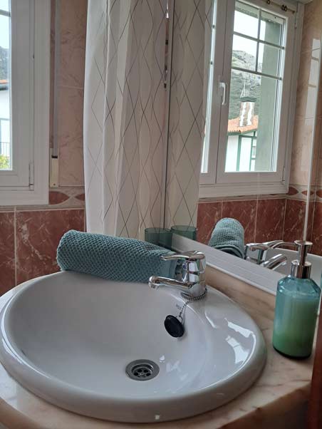 Cantabria-lavabo-baño-piso-3