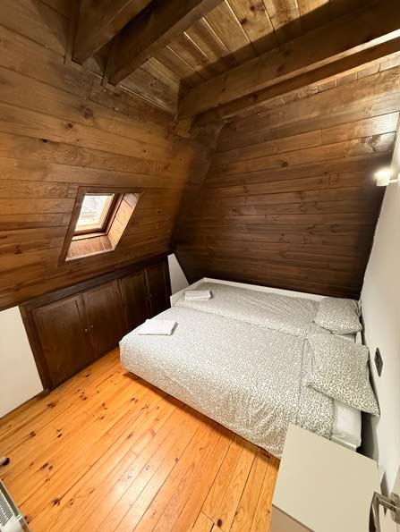Pirineos-cama-doble