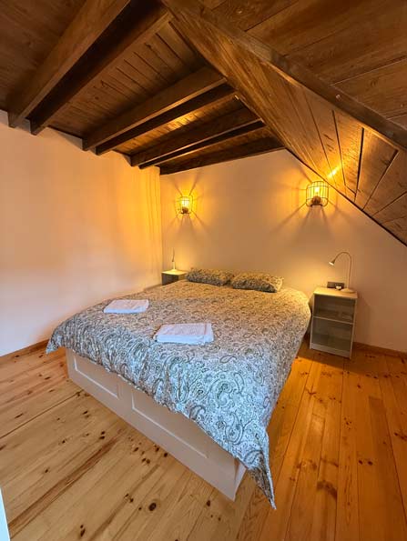 Pirineos-cama-matrimonio2