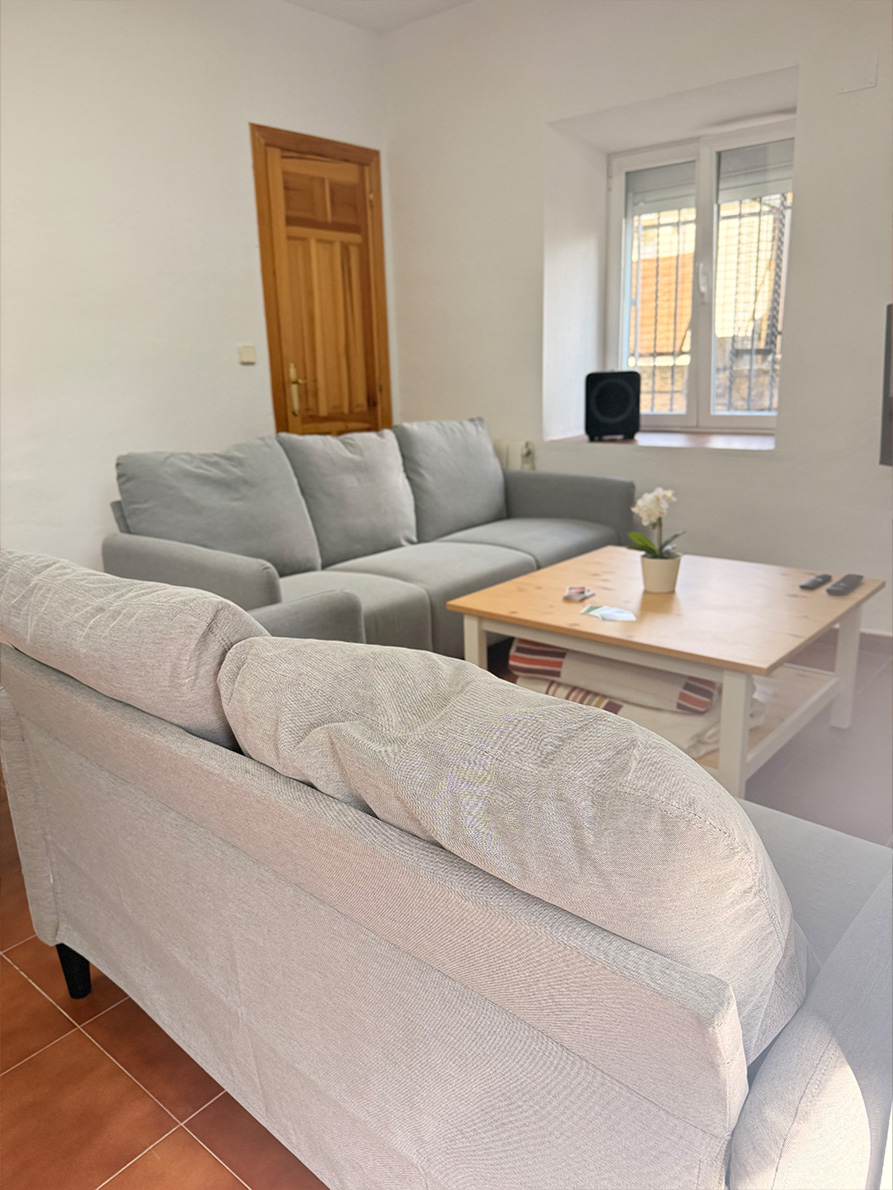 sierra-madrid-sofas-alquiler-vacacional