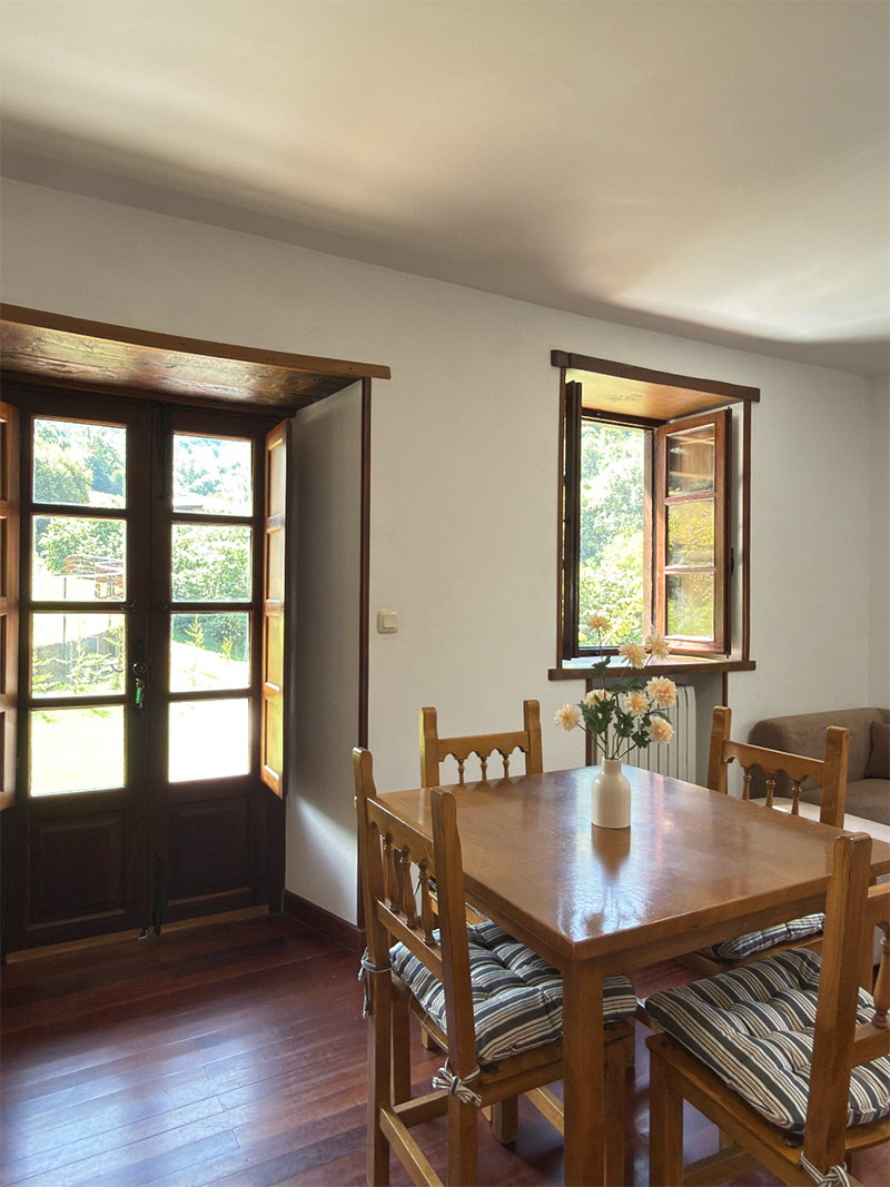 casa-1-mesa-comedor